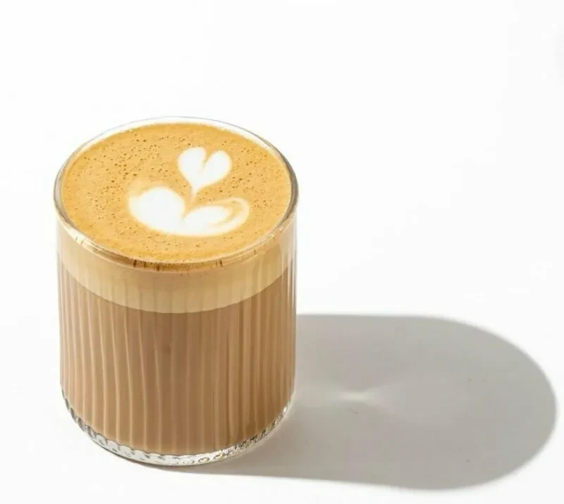 FLAT WHITE